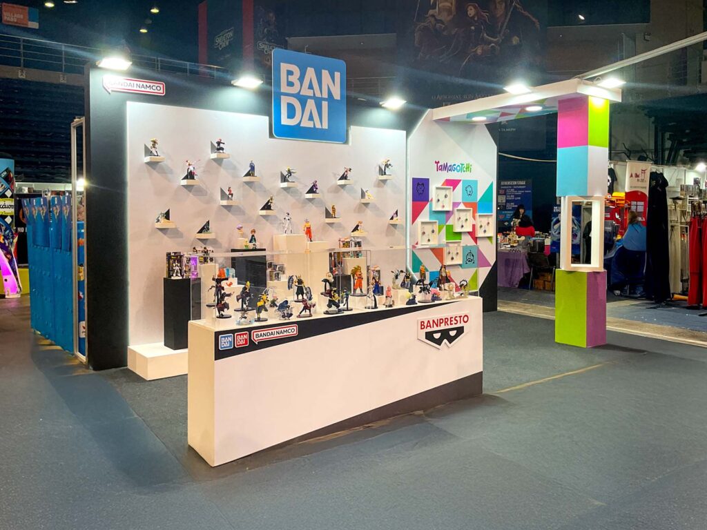 Plouto Athenscon Ekthesiako Periptero 9